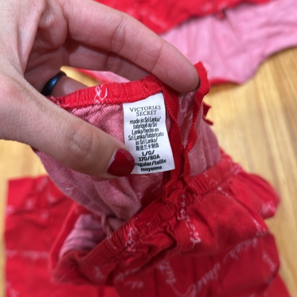 VS pajamas - Picture 3 of 6